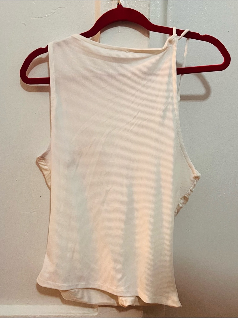 🤍 White Ruched Asymmetrical Tank Top 🤍 - Picture 4 of 4